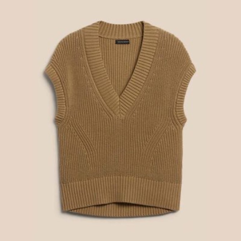 Banana Republic CIMA oversized sweater vest